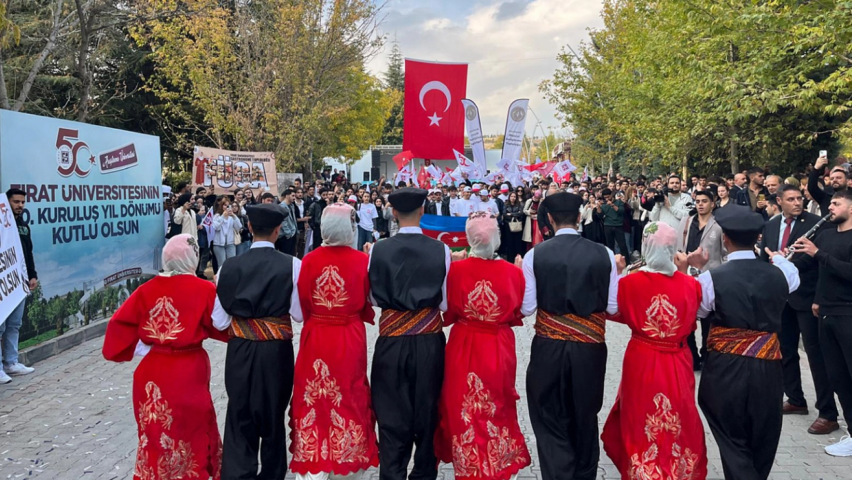 Fırat Üniversitesi'nde 50. yıl yürüyüşü coşkuyla gerçekleştirildi