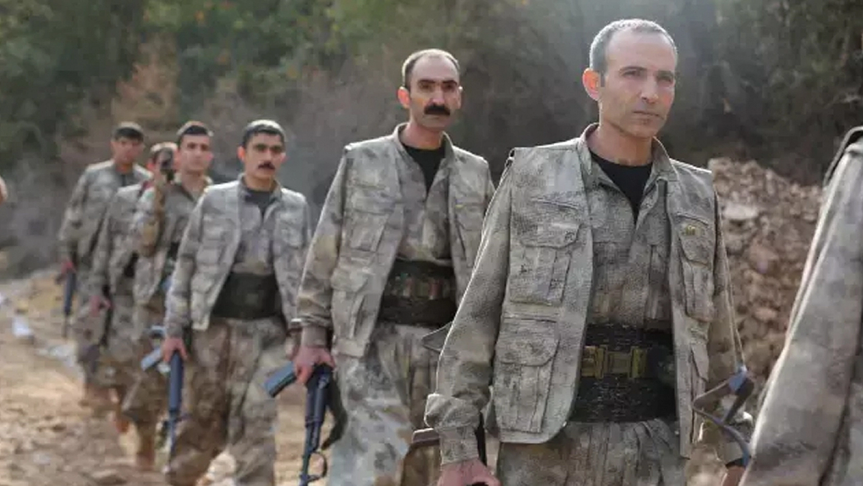 PKK, Türkiye sınırına yakın kamp ve mağaraları boşaltıyor
