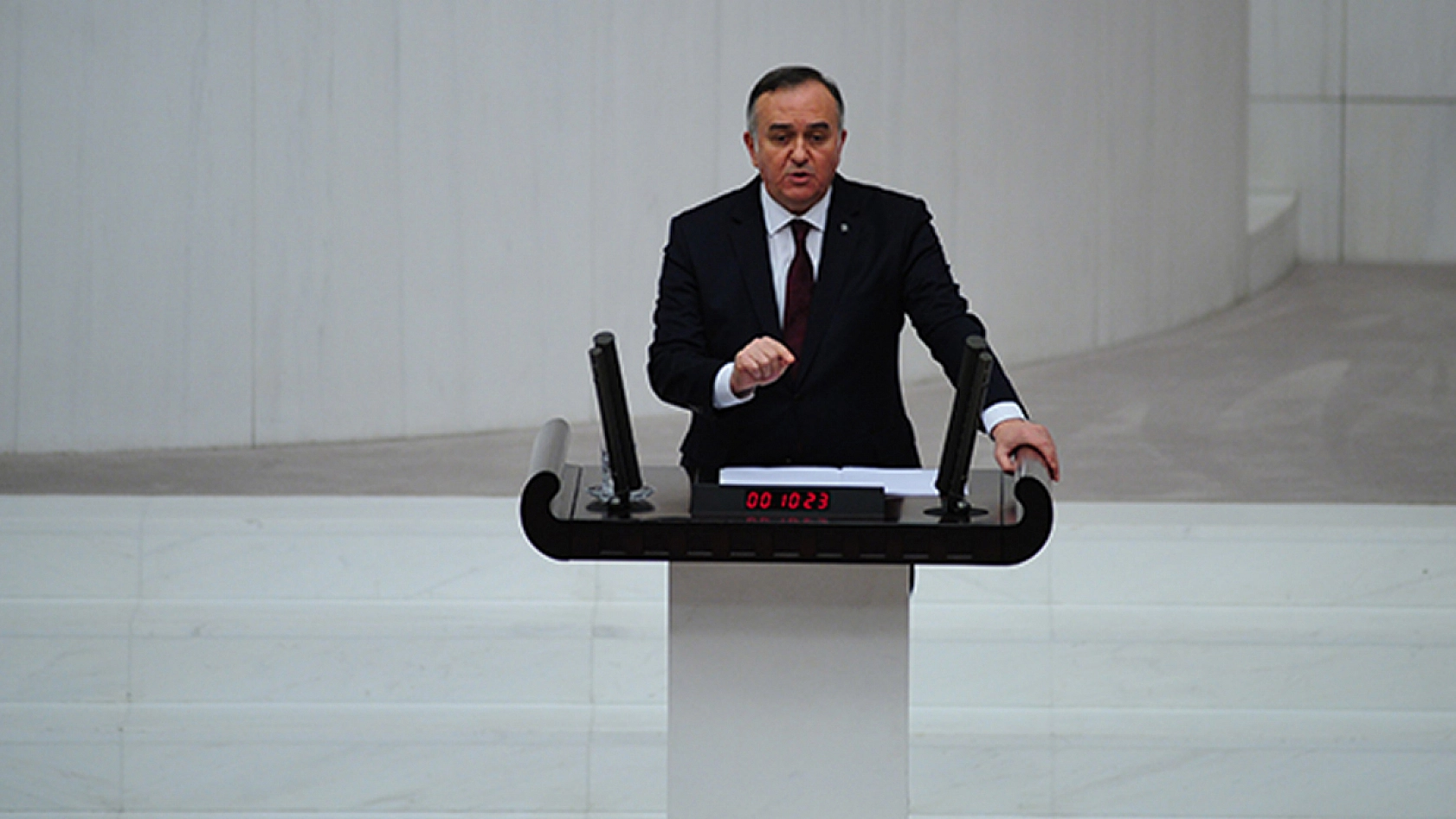 AK Parti, İmralı ziyaretine olumlu yaklaşıyor