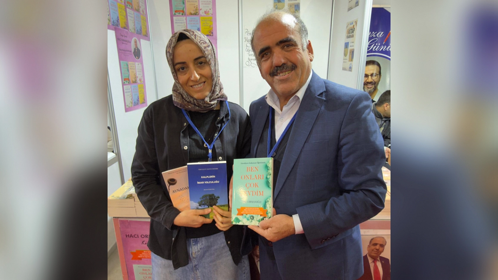 Elazığ 6. Kitap Fuarı'nda amca–yeğen aynı stantta buluştu