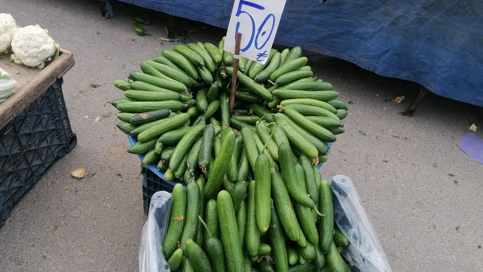 Elazığ'da esnaf cimrilikten şikayetçi, vatandaş ekonomiden