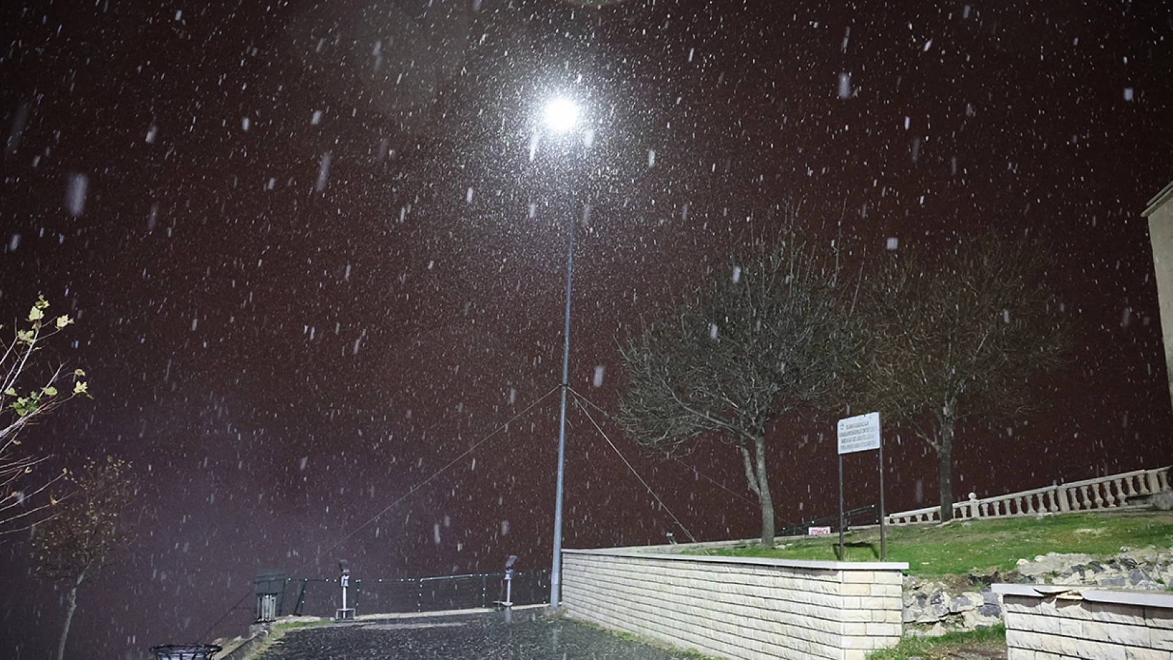 Harput'ta kar yağışı başladı