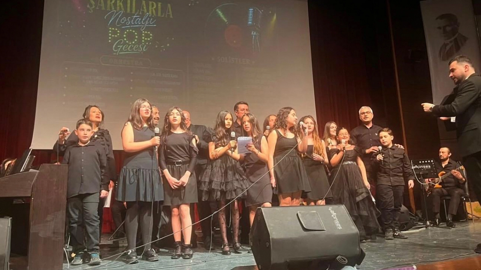 Nostaljinin şarkılarla buluştuğu gece