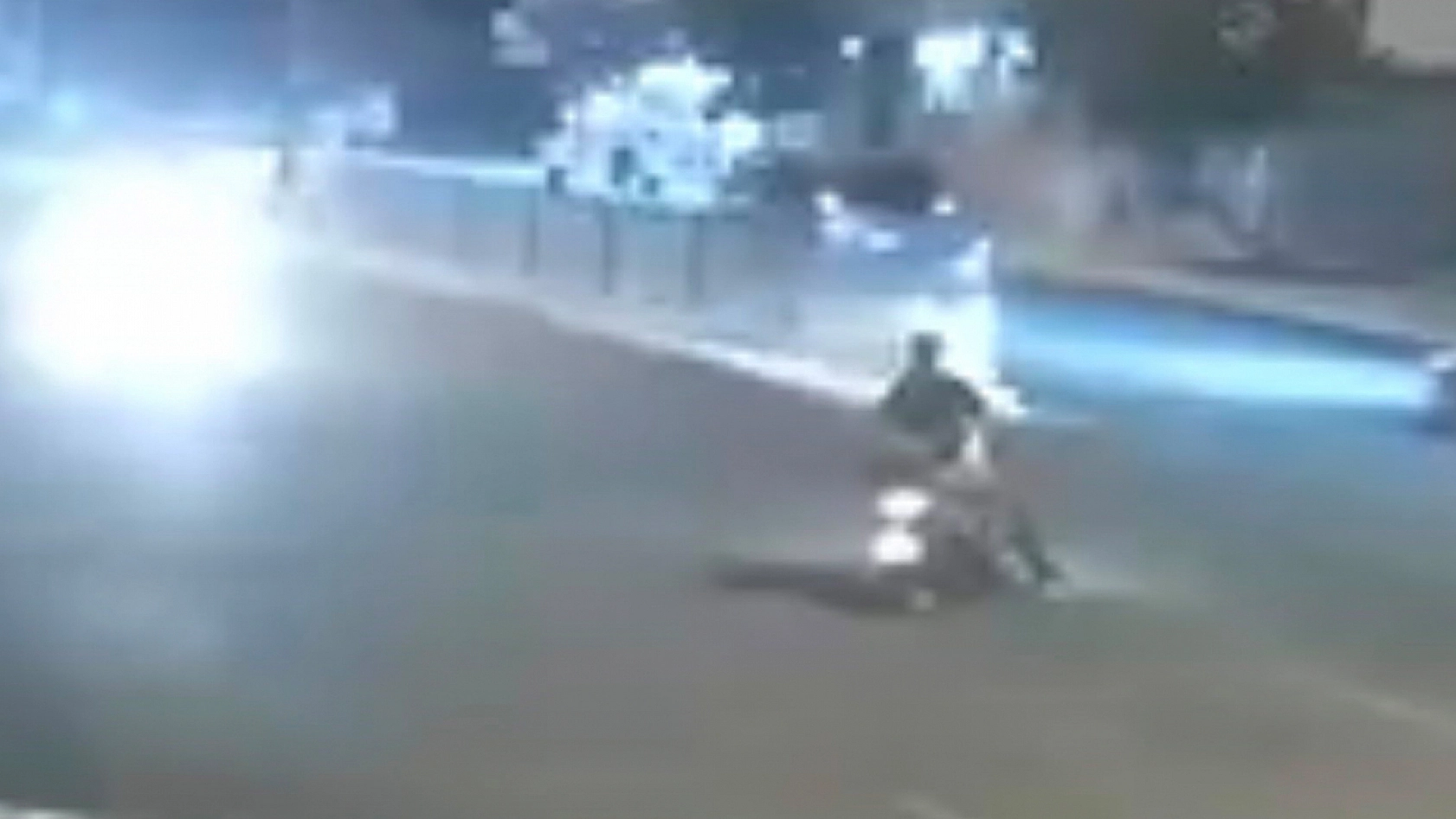 Elazığ'da mucize kurtuluş: Motosikletteki 2 kişi ölümden döndü