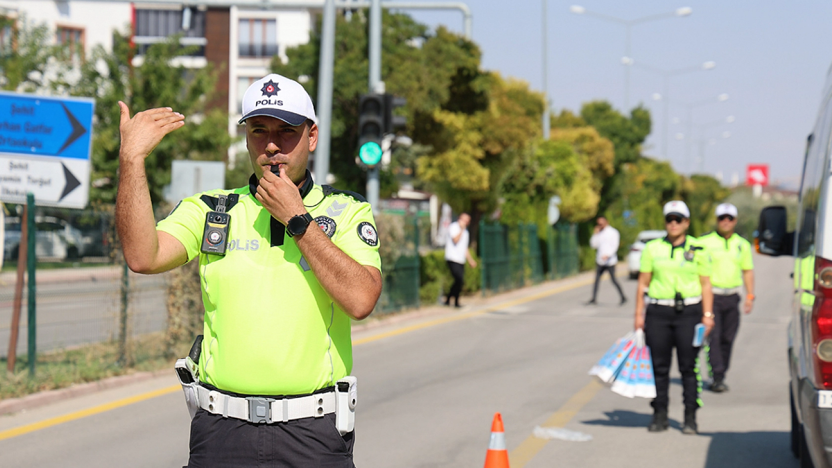 Elazığ Emniyet Müdürü Karan'dan okul çevrelerinde servis denetimi