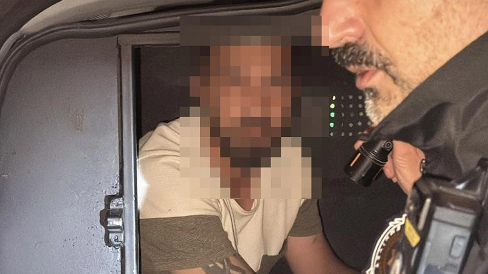 Eşi kamyonetten atladı, o sigara peşine düştü
