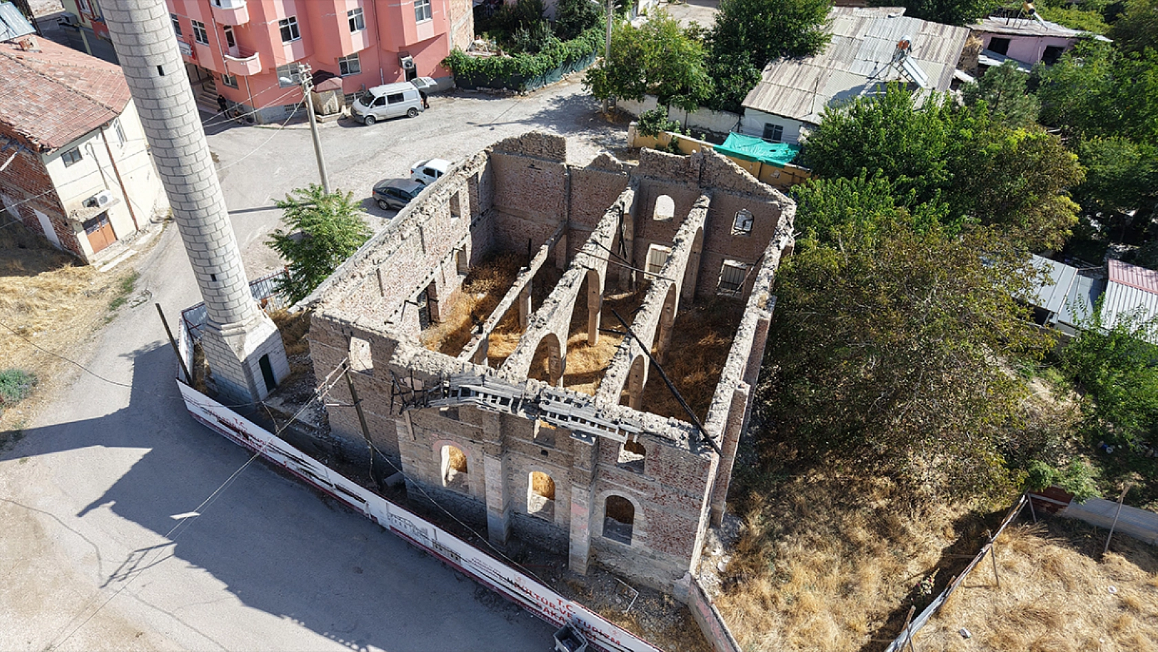 Elazığ'da 300 yıllık tarihi cami 6 yıldır restore edilmeyi bekliyor