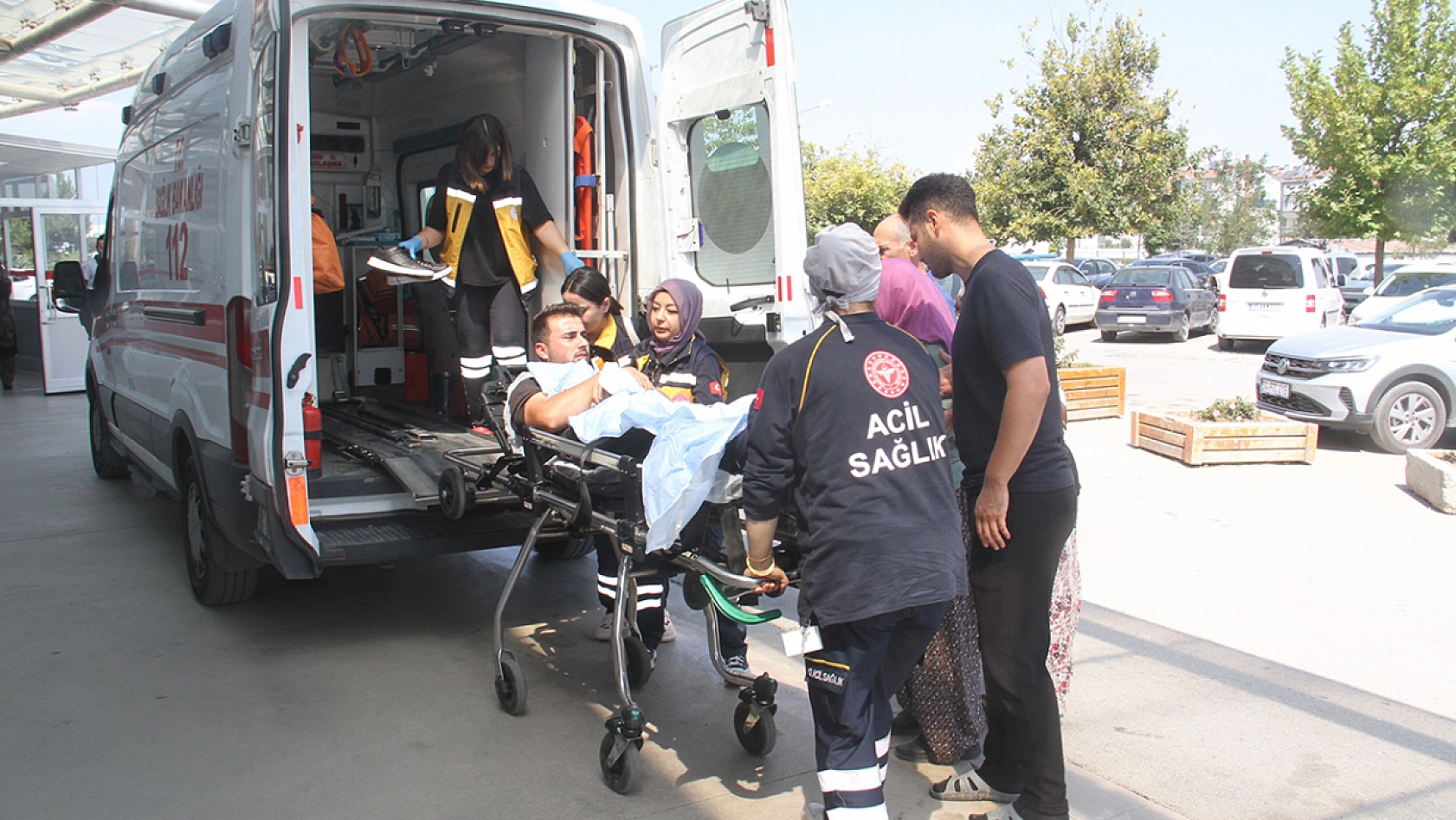Husumetliler otogarda karşılaştı: 2 yaralı