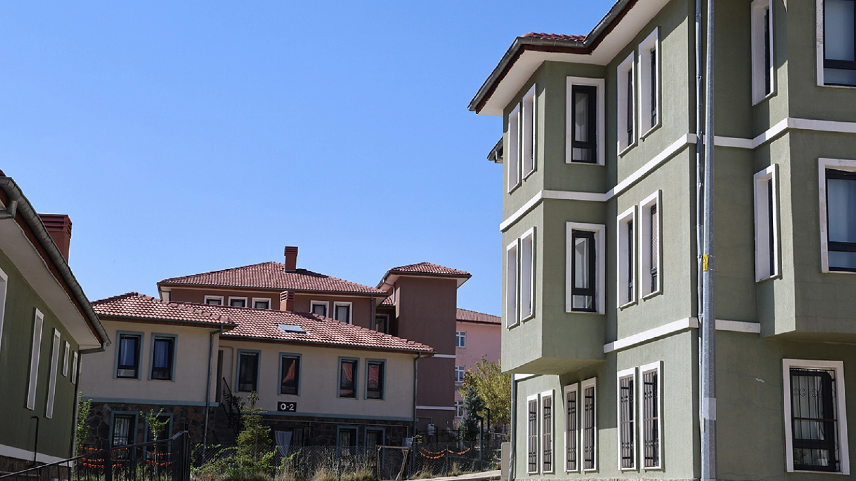 Elazığ'ın o İlçesini TOKİ yeniledi