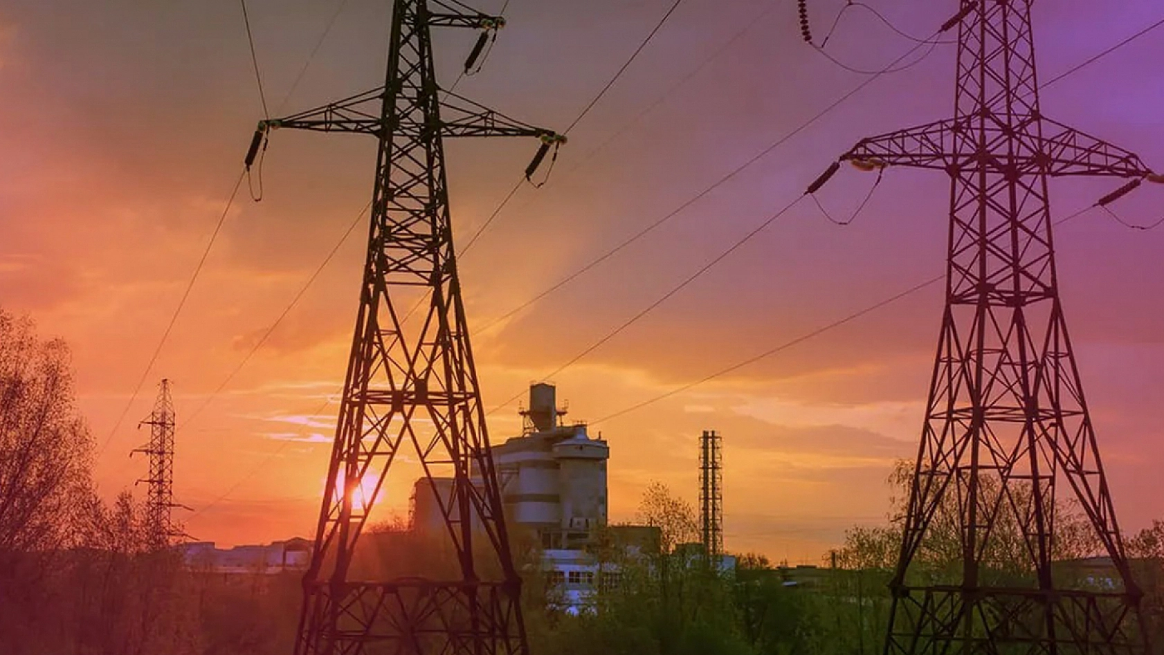 Elazığ'ın o 2 ilçesi gün boyu elektriksiz kalacak!