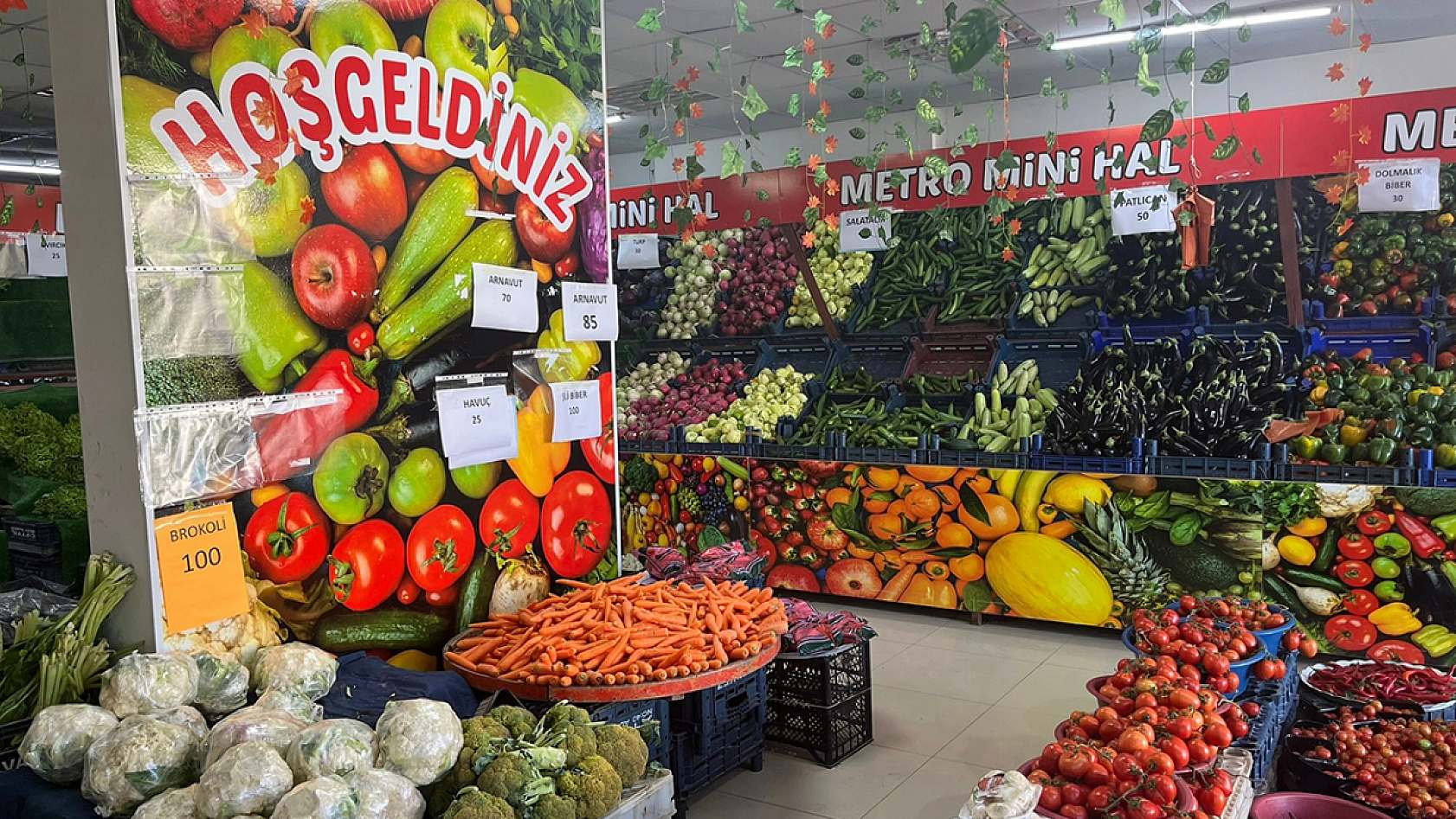 Elazığ'daki bu manavdan çılgın indirimler: Salı ve Cumartesi uzun kuyruklara hazır olun