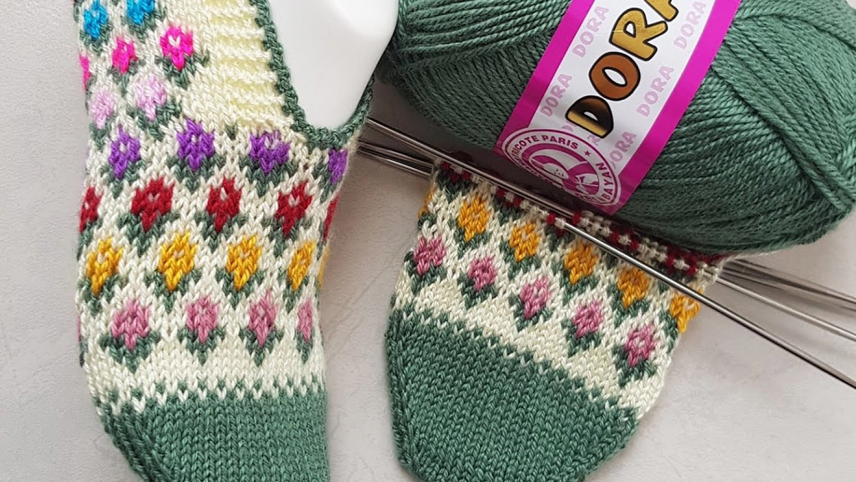 Elazığ'da örgü ipleri de nasibini aldı