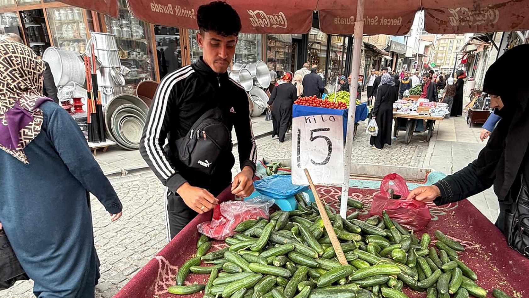 Elazığ'da kilosu 15 lira oldu yetişen aldı