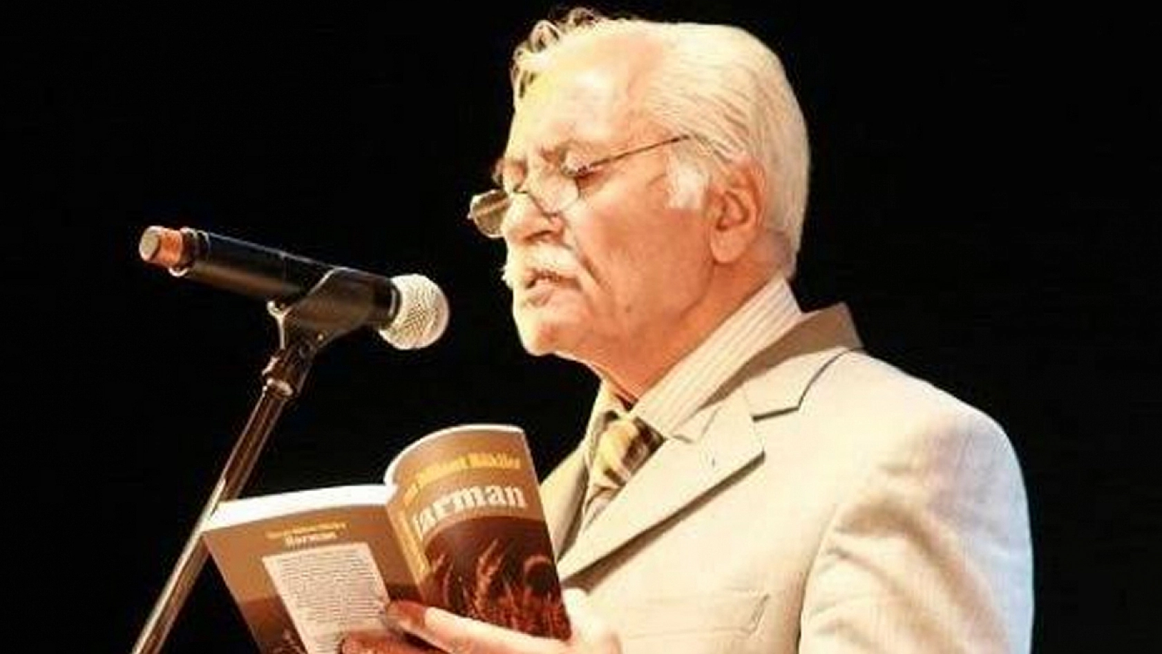 Anadolu ve Türk Dünyasına Gönül verdi: Yavuz Bülent Bakiler kimdir?