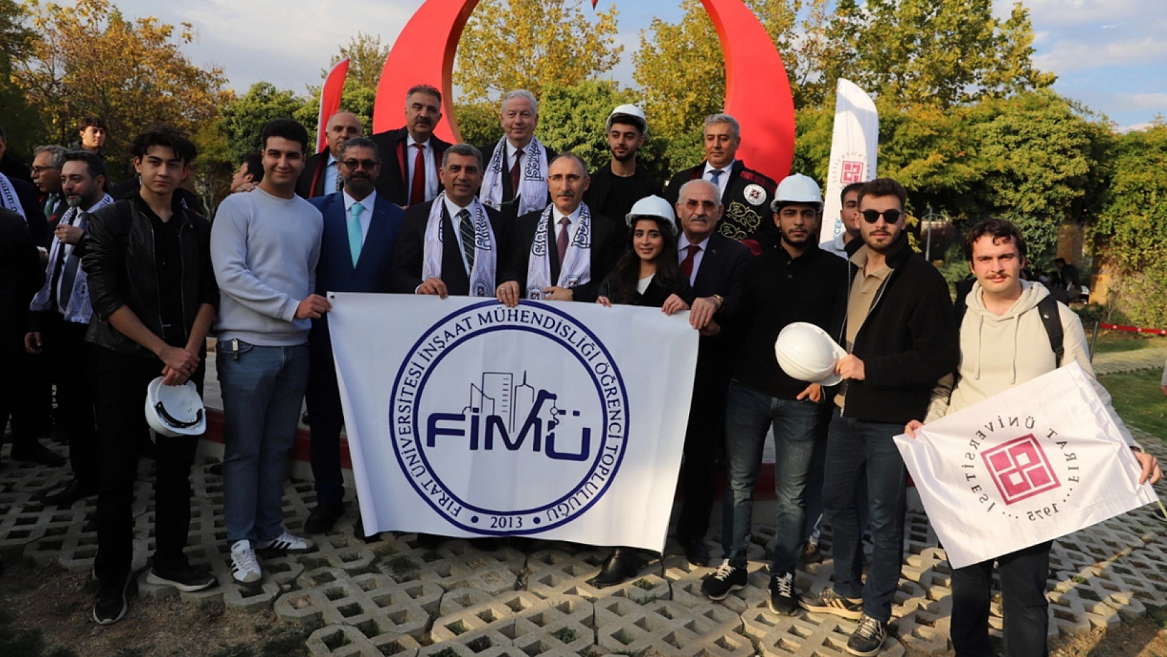 Fırat Üniversitesi'nde 50. yıl yürüyüşü coşkuyla gerçekleştirildi