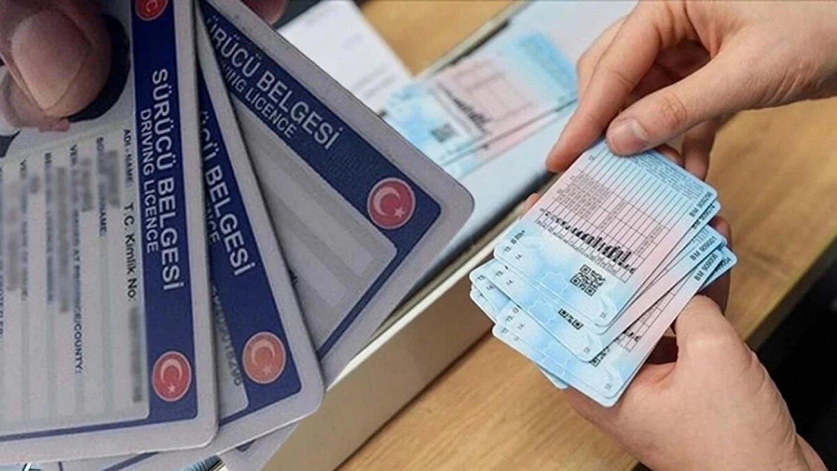 Eski ehliyeti olanlara uyarı: Yenileme ücretleri artacak