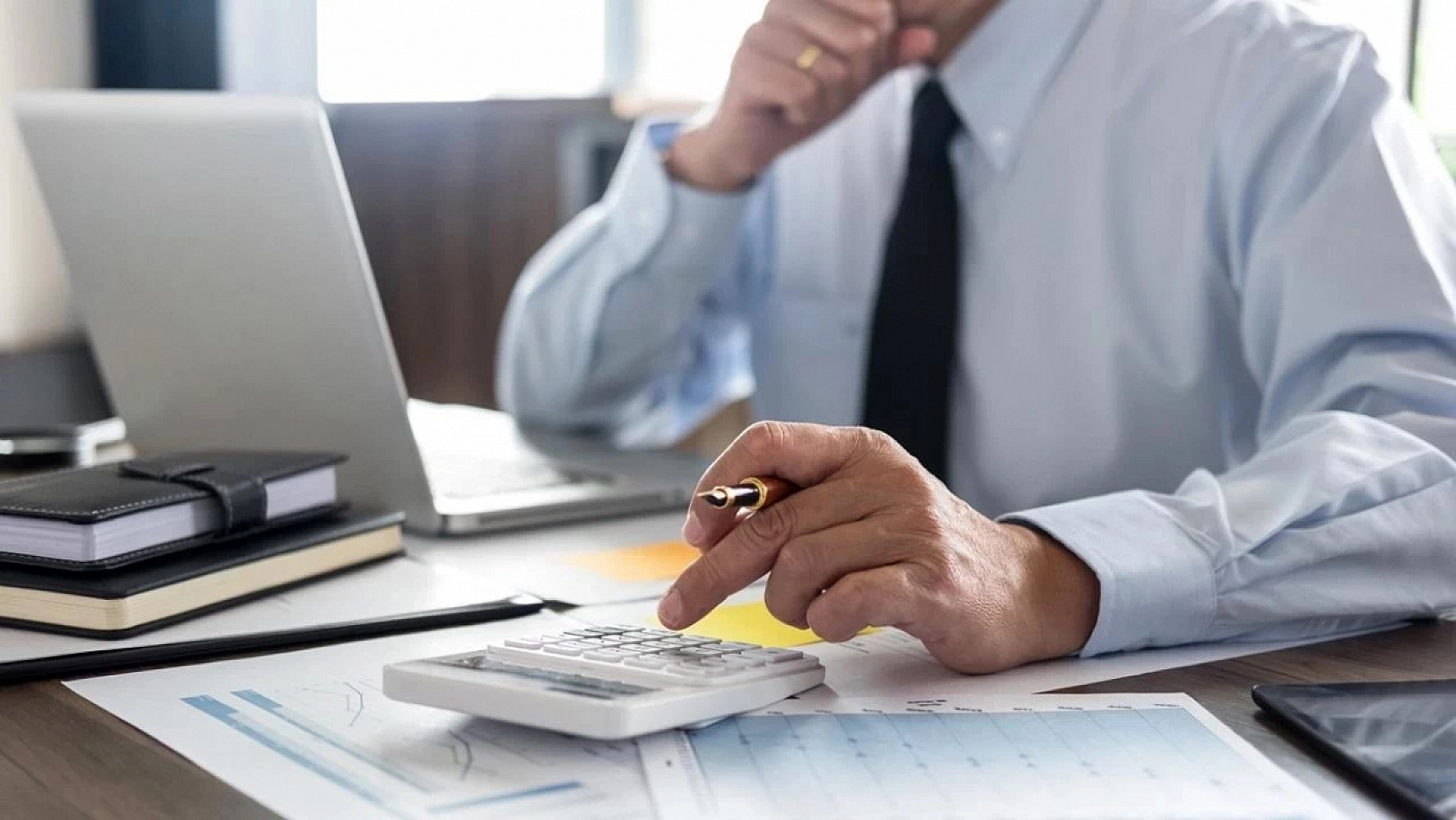 Ticaret Bakanlığı'ndan büyük fırsat: Memur ve sözleşmeli personel alımı başlıyor!