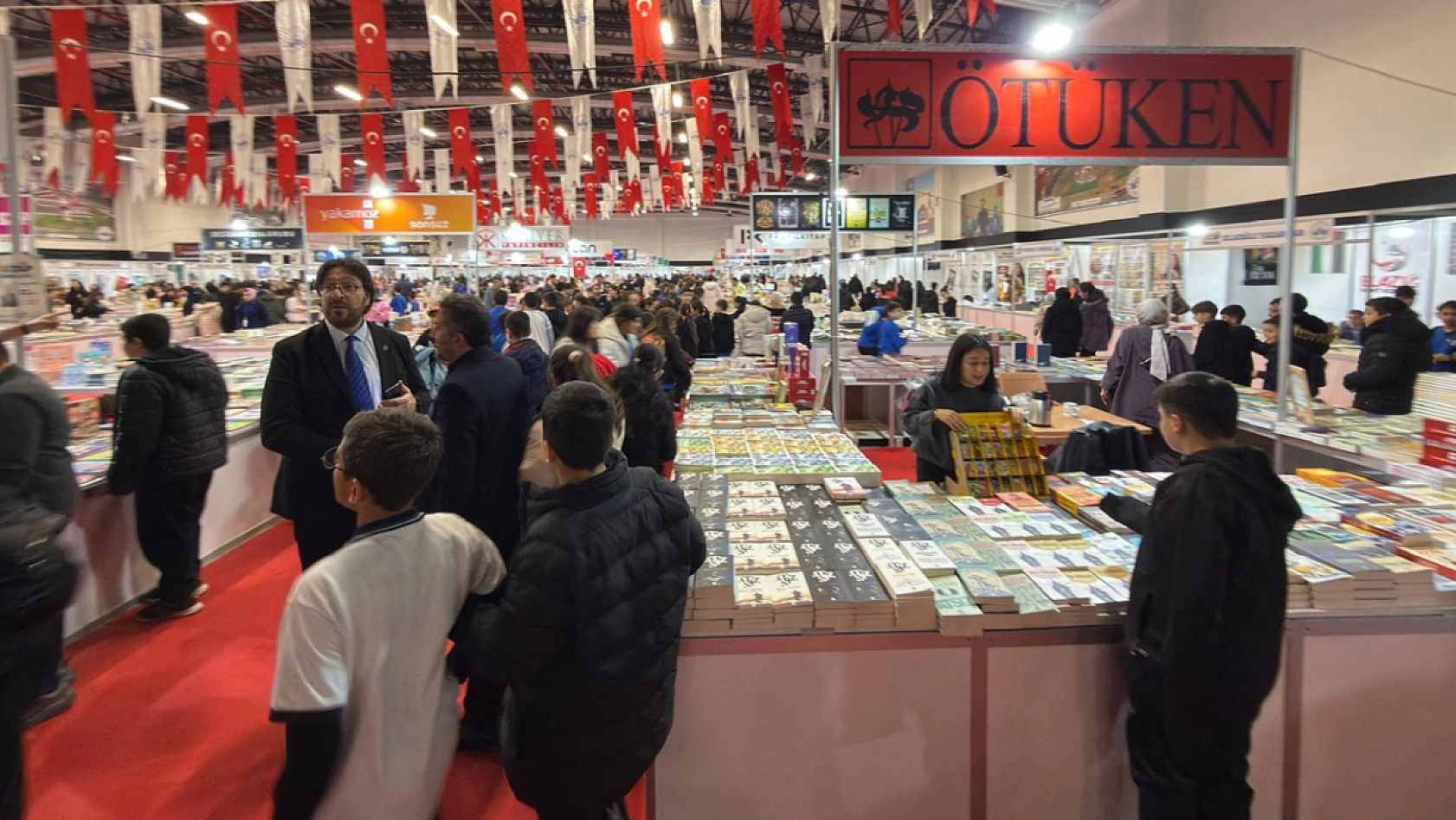 Yazar Erdal Çetinkaya 6. Kitap fuarını değerlendirdi