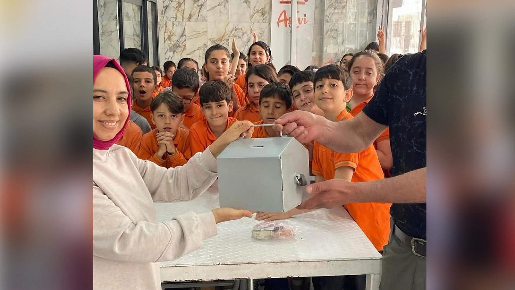 Koç İlkokulu'ndan 'çorbanda benim de tuzum olsun' projesine destek