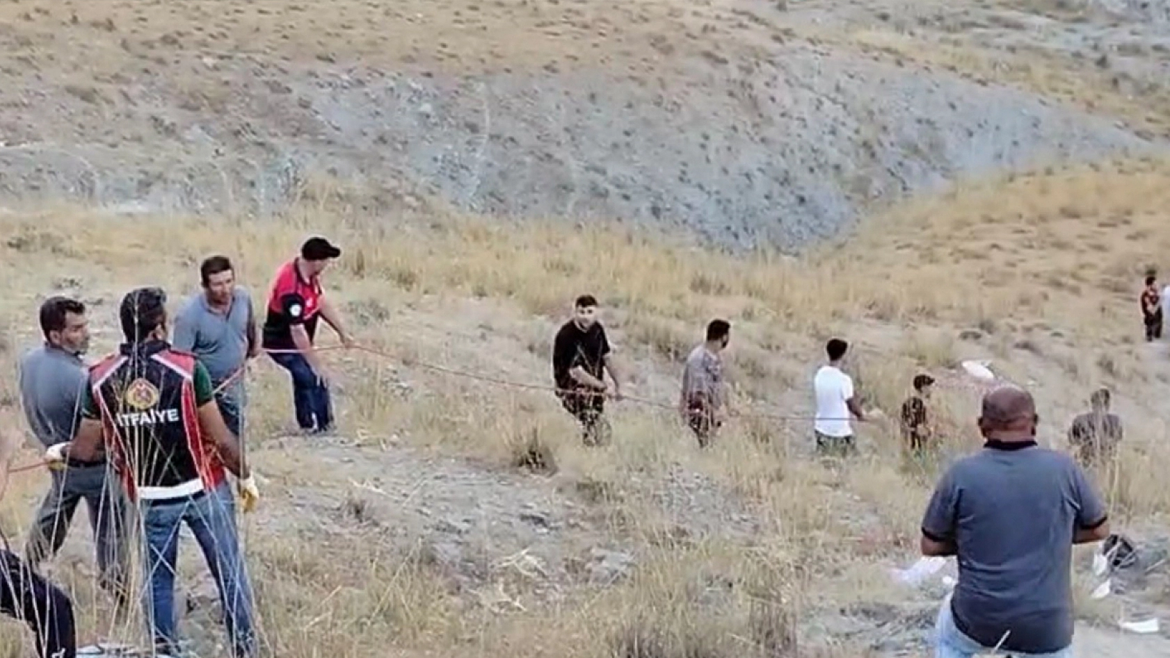 Elazığ'daki feci kazada 5'i ağır 13 yaralı