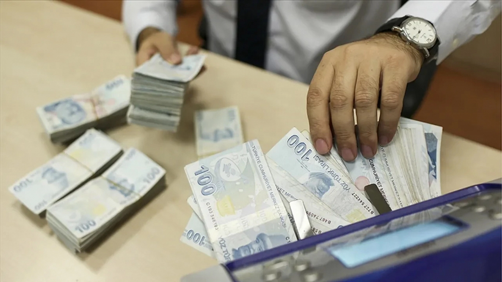 Memur zammı için kritik gün: 11 hizmet koluna yeni haklar!