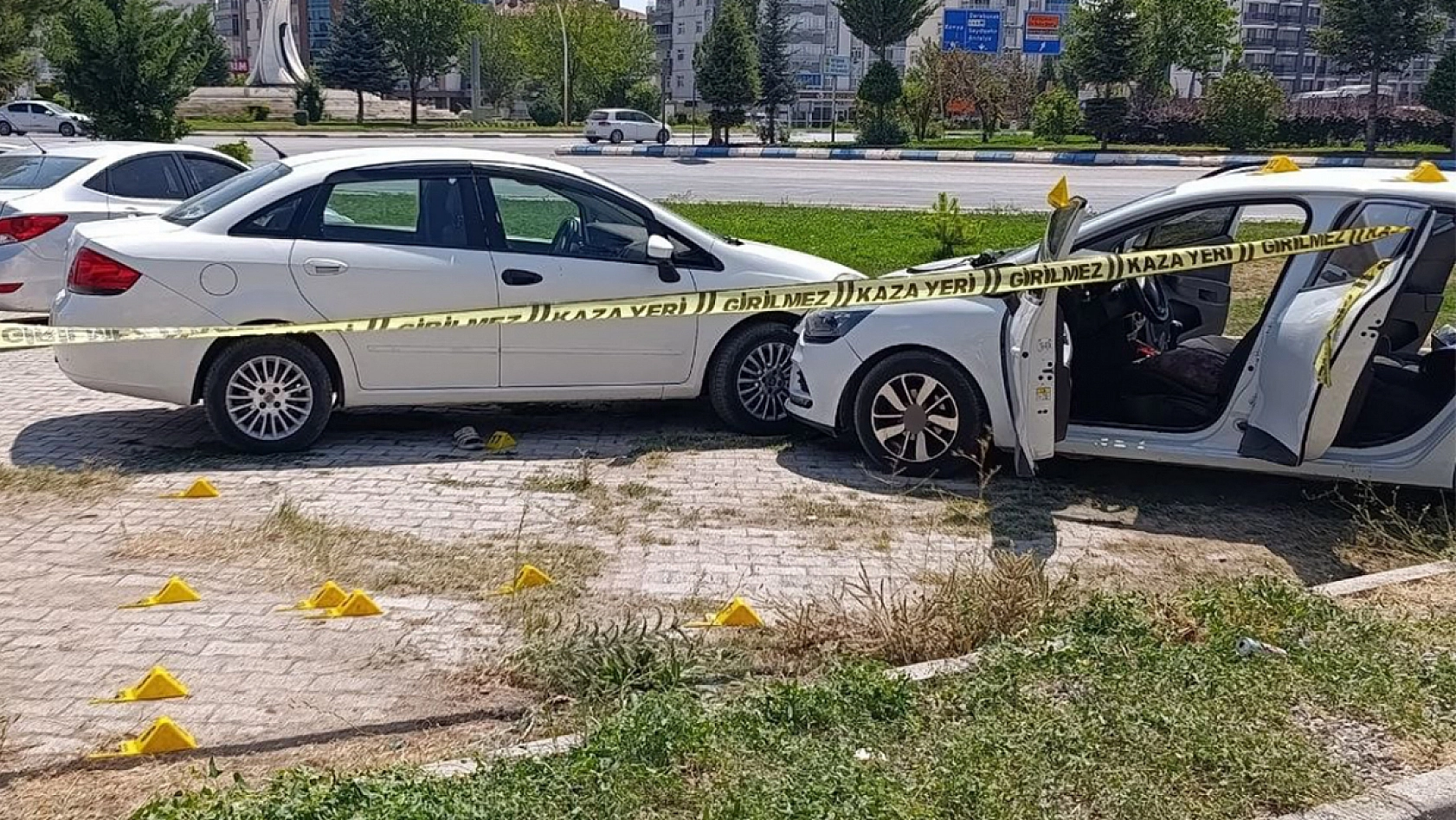 Husumetliler otogarda karşılaştı: 2 yaralı