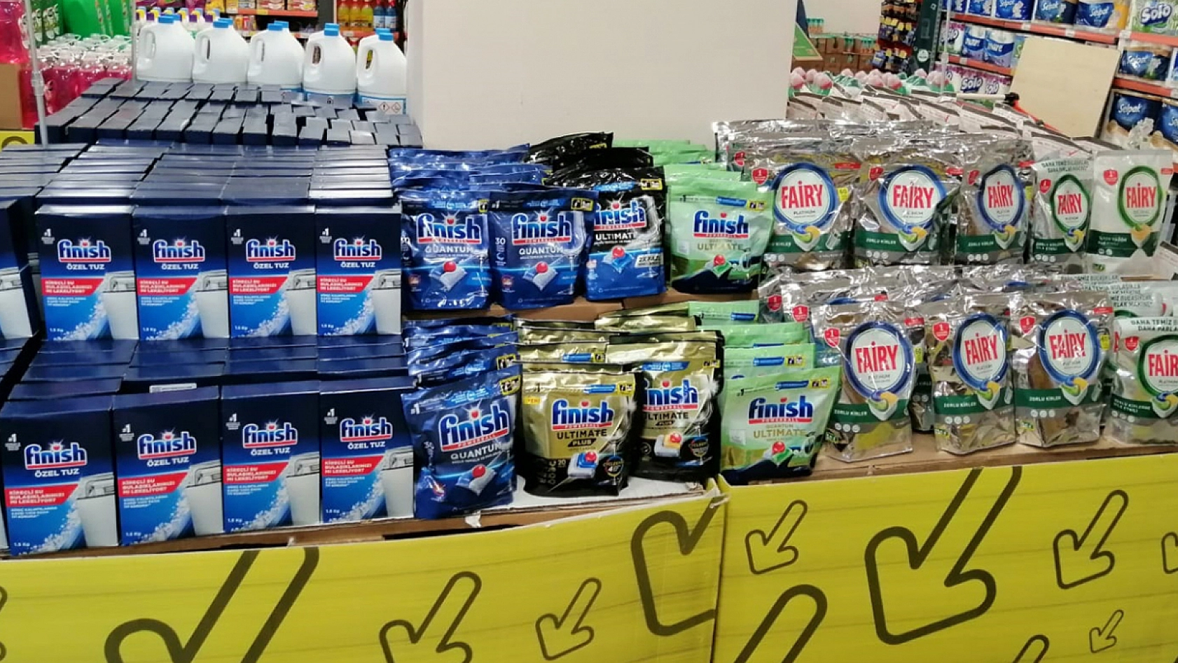 Elazığ'ın ünlü marketi haftalık indirimleri duyurdu: 1 alana 1 bedava devri devam ediyor