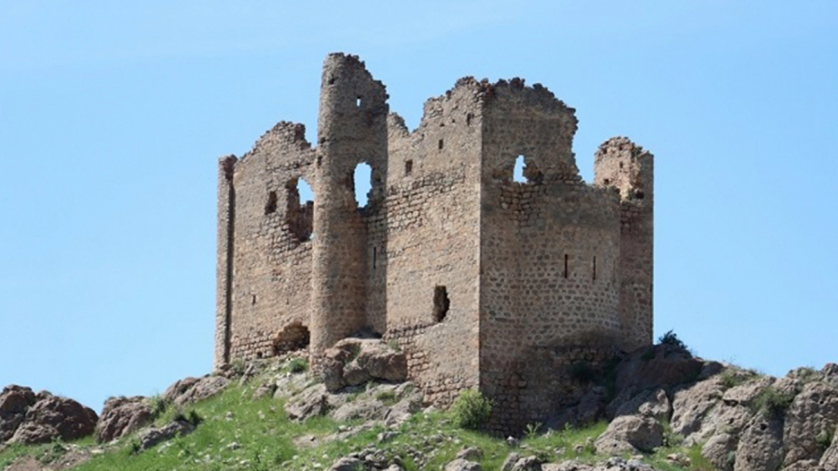 Elazığ'da şehir merkezinin yanı başında: Kıymeti bilinse adı dünyaya duyurulur