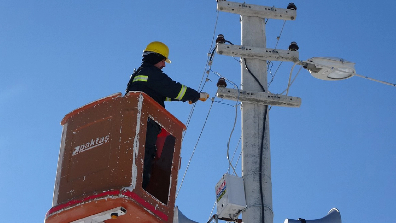 Elazığ'ın o 2 ilçesi gün boyu elektriksiz kalacak!