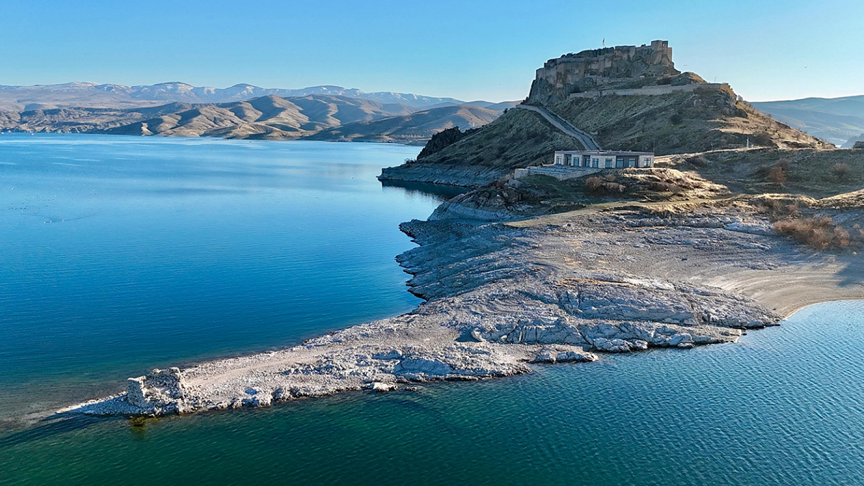 Elazığ'dan binlerce kişi görmeye gidiyor: 51 yılda iki kez ortaya çıktı!