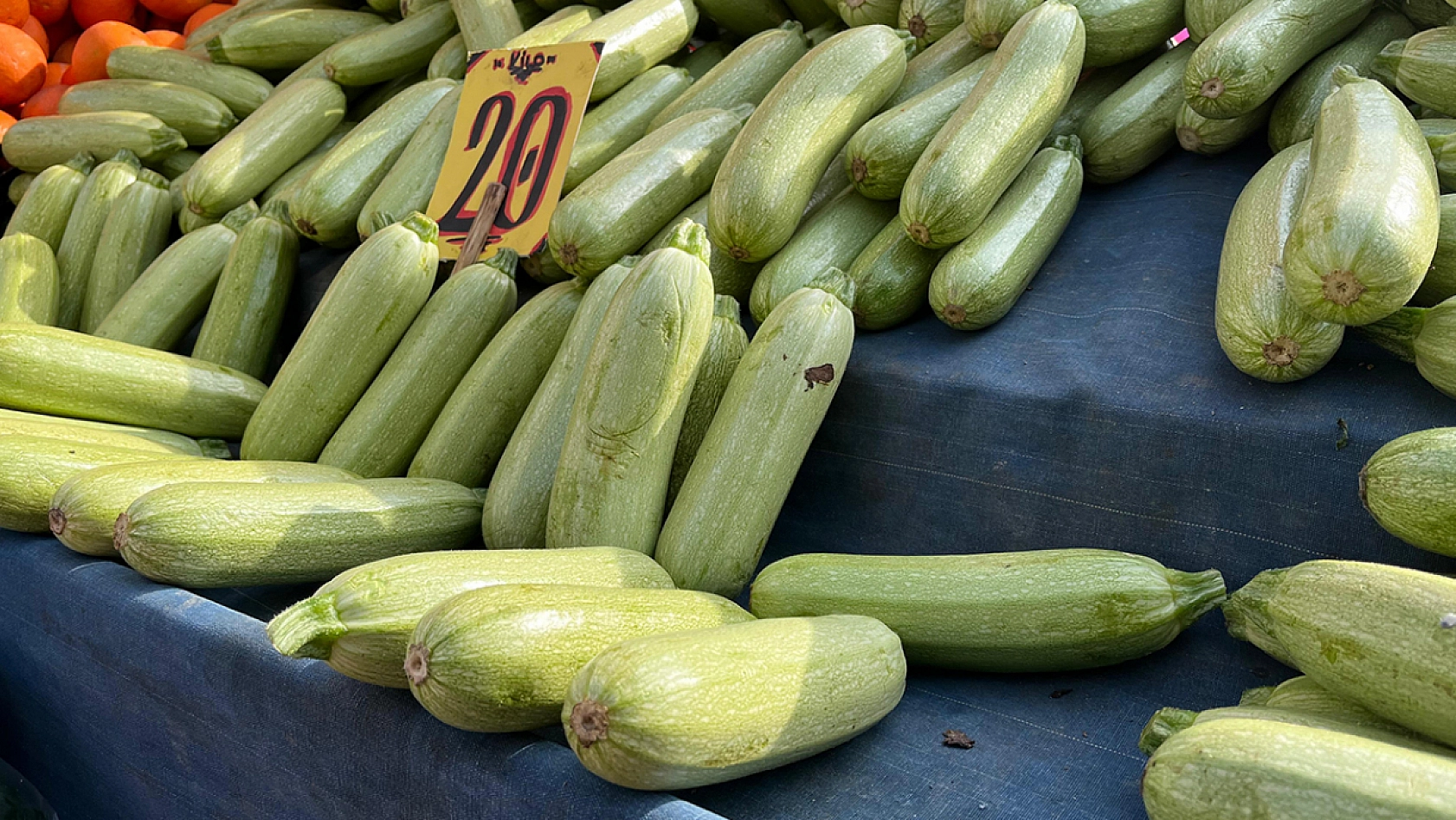 Elazığ semt pazarında güncel meyve ve sebze fiyatları