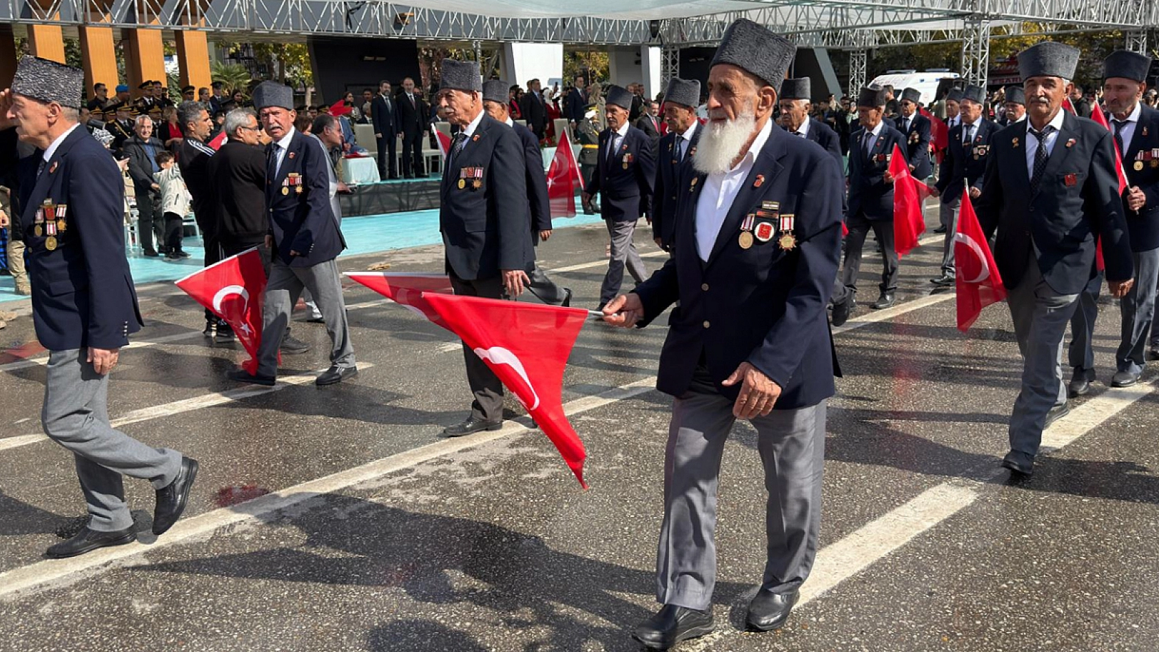 Elazığ'da Cumhuriyet'in 102. Yılı coşkuyla kutlandı
