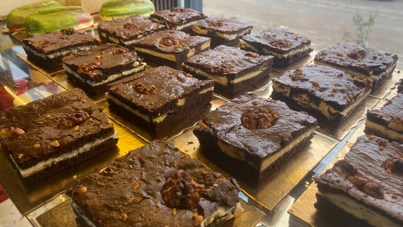 İzmir'in bombası Elazığ'a düştü