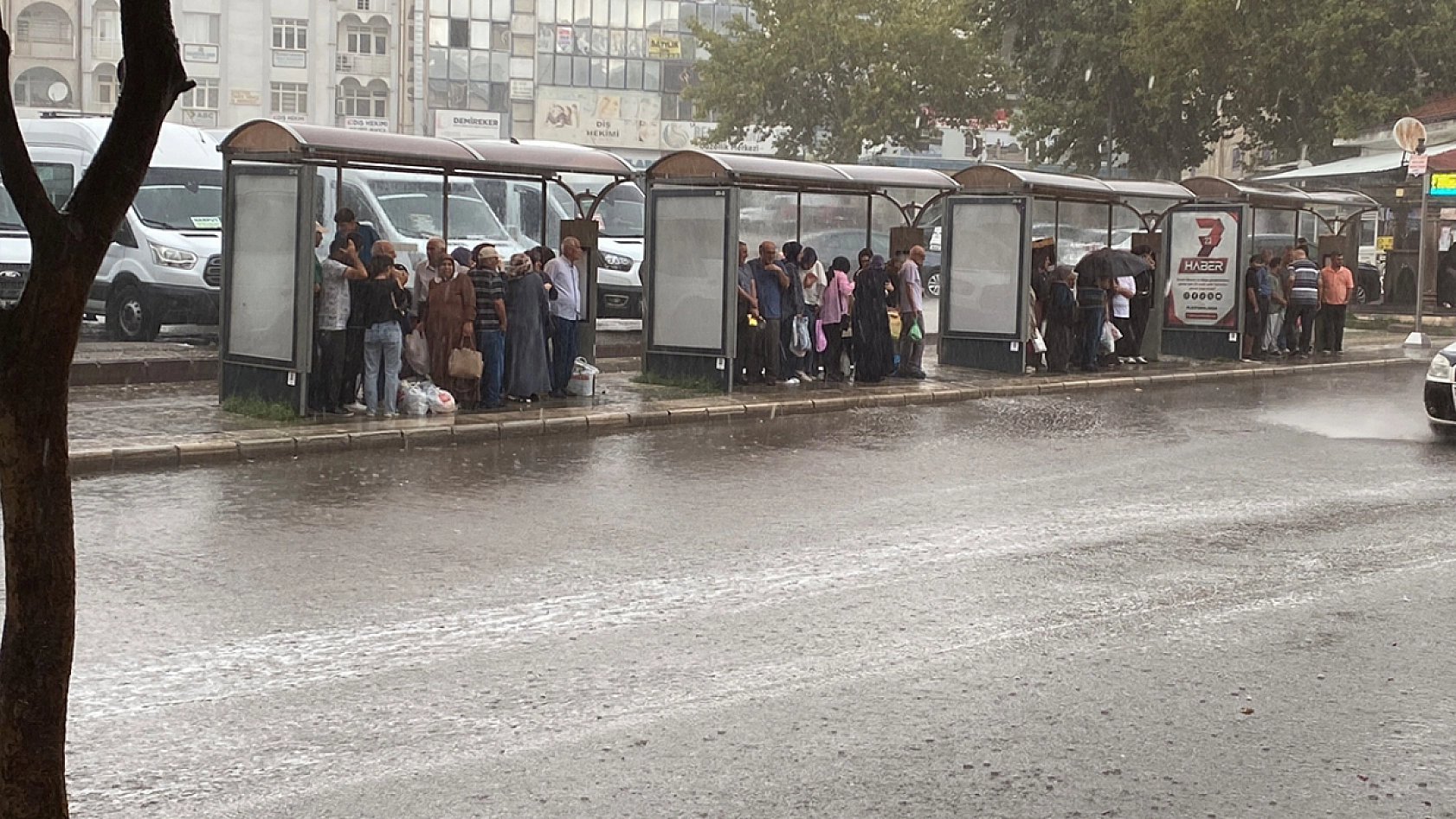 Elazığ'da sağanak ve dolu alarmı
