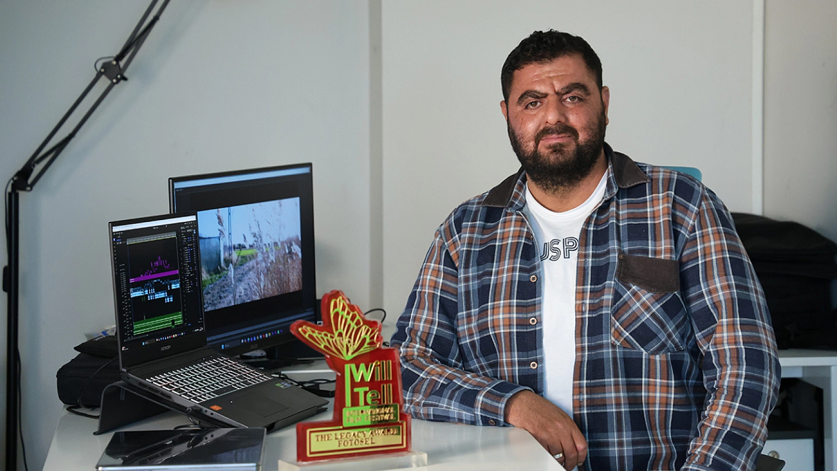 Elazığlı yönetmen İngiltere'yi salladı! 'Fotosel' Türkiye'ye ödül getirdi
