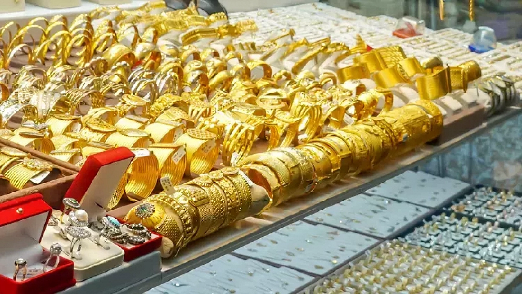 Elazığ'da haftanın ilk gününde altın fiyatları ne durumda?