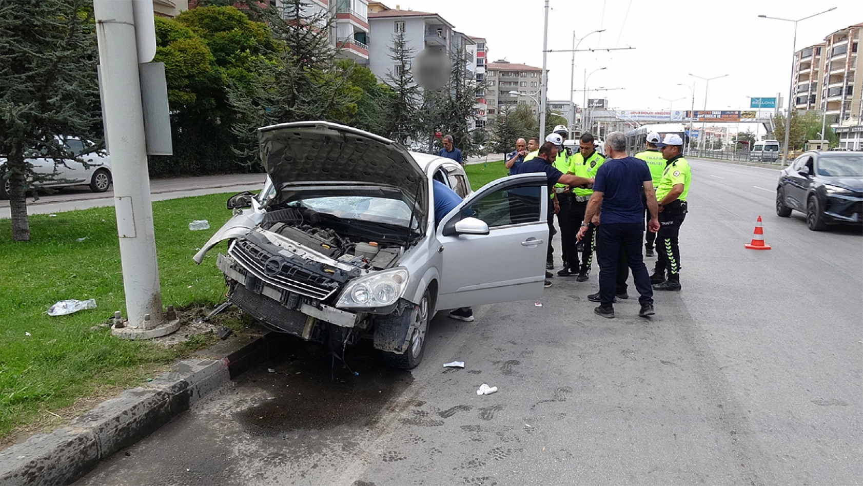 Korkutan kaza: 2'si çocuk 4 yaralı