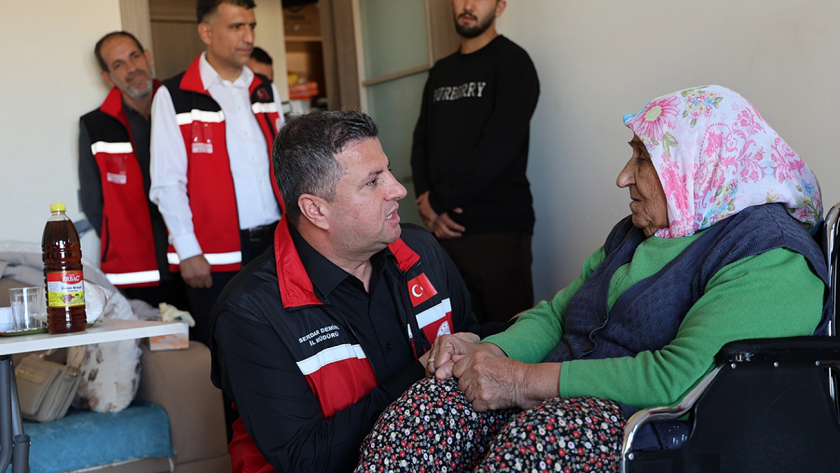 Elazığ'da 84 yaşındaki Özbay çiftine 'iyilik var' desteği