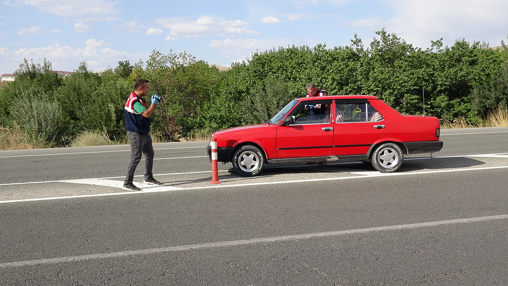 Tuvalet ihtiyacı için aracından indi, canından oldu