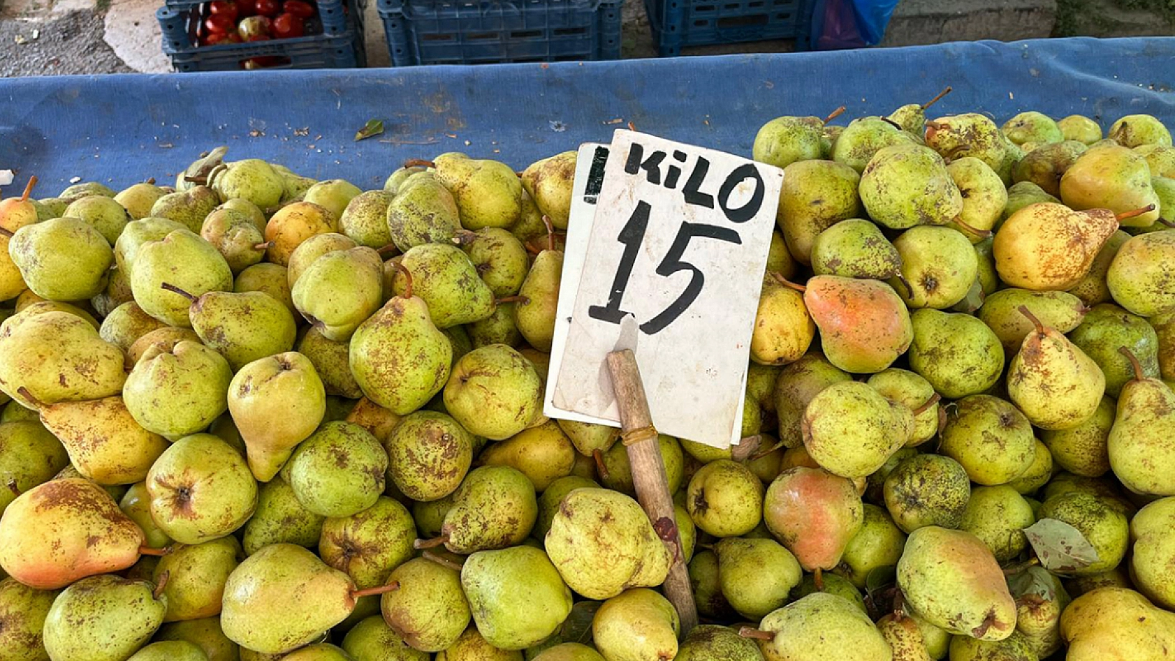 Elazığ'ın salı pazarında güncel sebze-meyve fiyatları