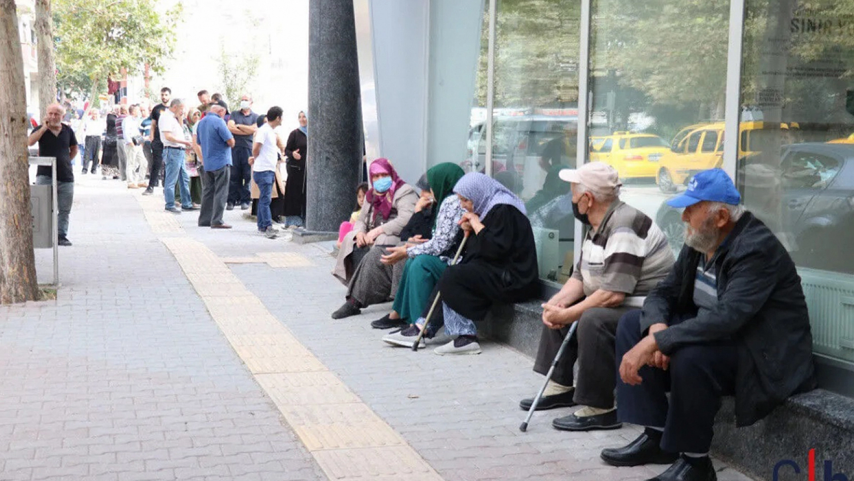 Emeklilere enflasyon oranında zam geliyor