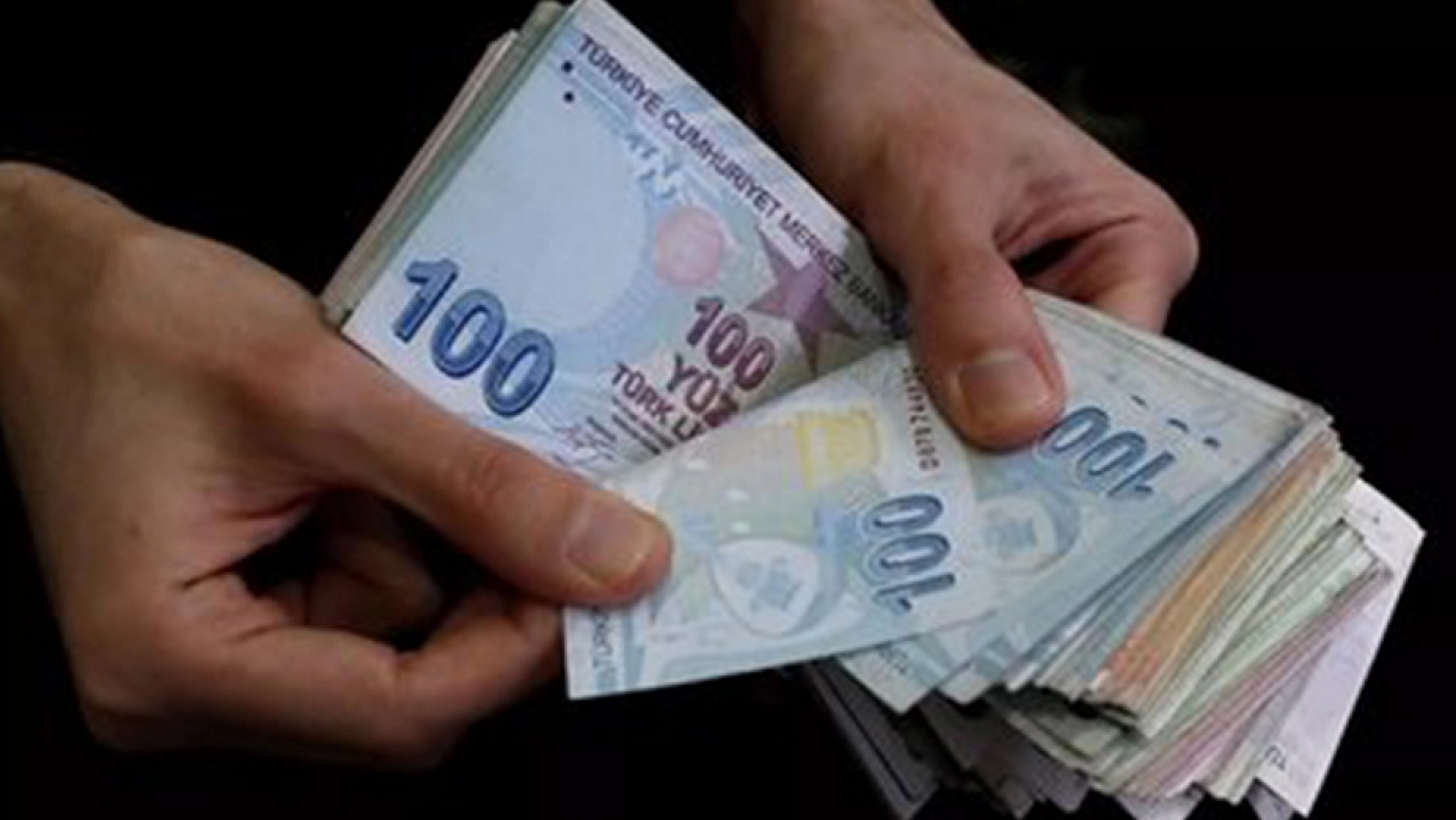 Ev hanımlarına devlet desteği: Aylık 11 bin TL maaş geliyor!