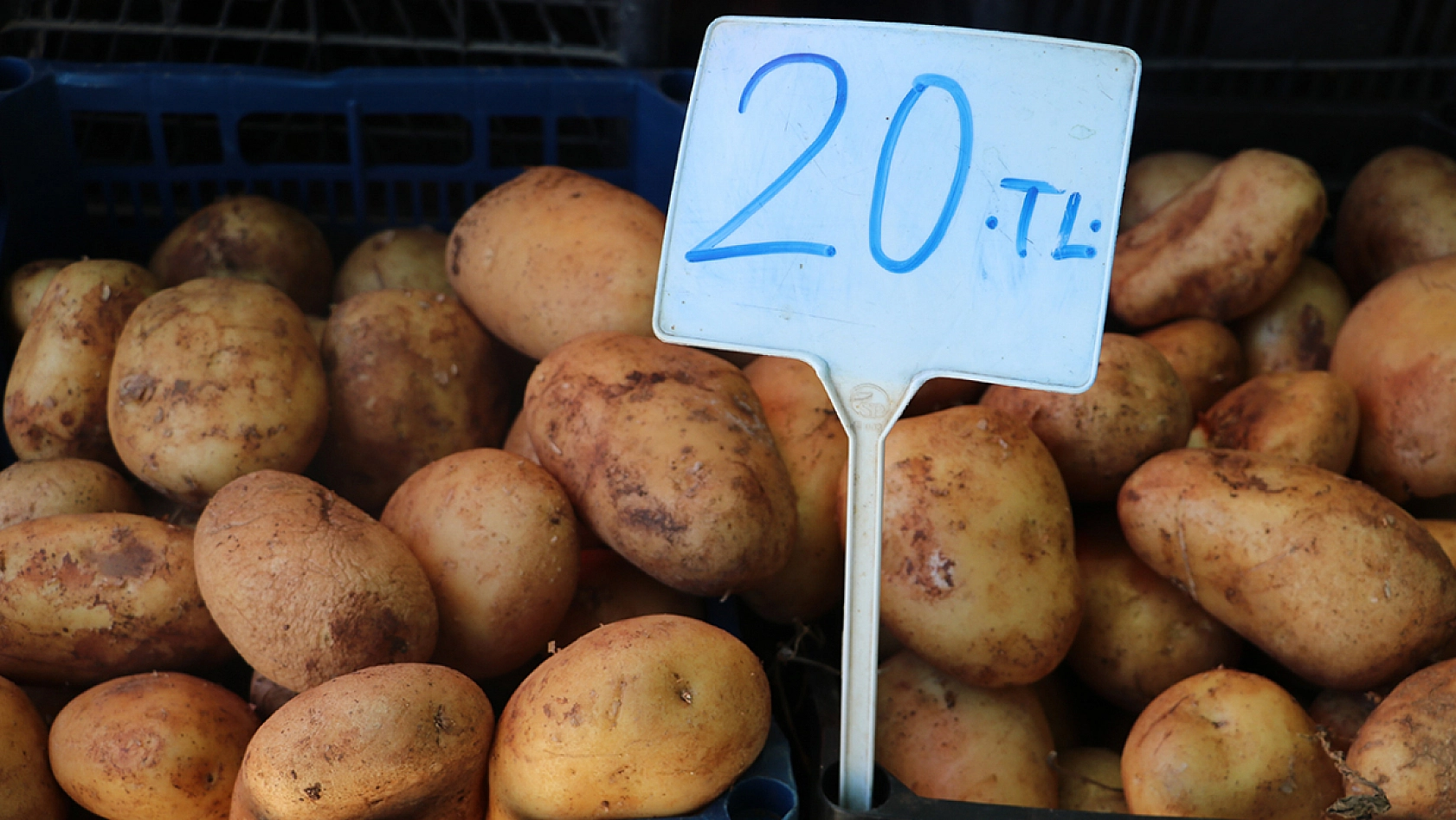 Ürünler neredeyse bedava, pazarda müşteri yok