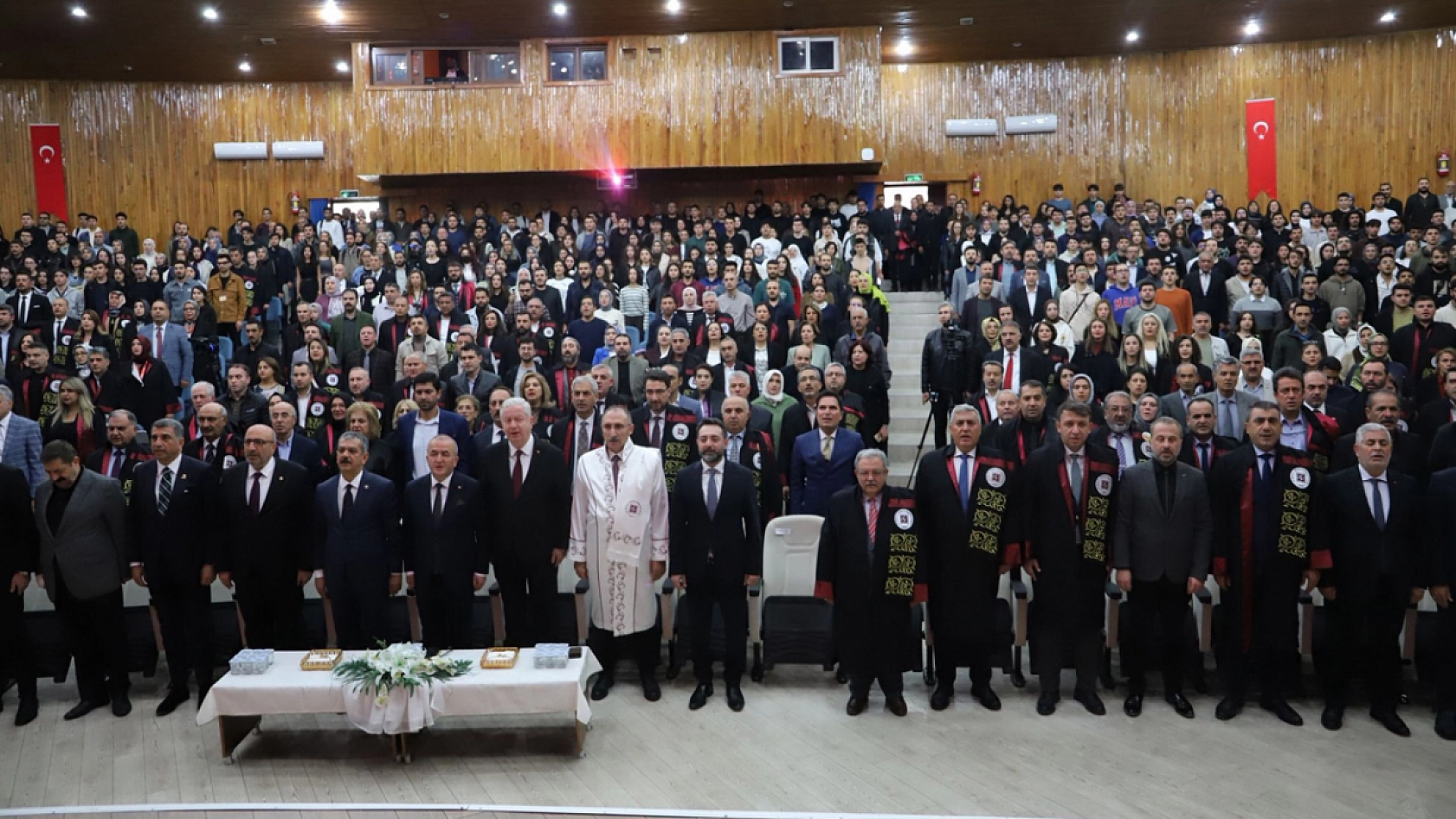 Fırat Üniversitesi 2025-2026 akademik yılı açılış töreni yapıldı