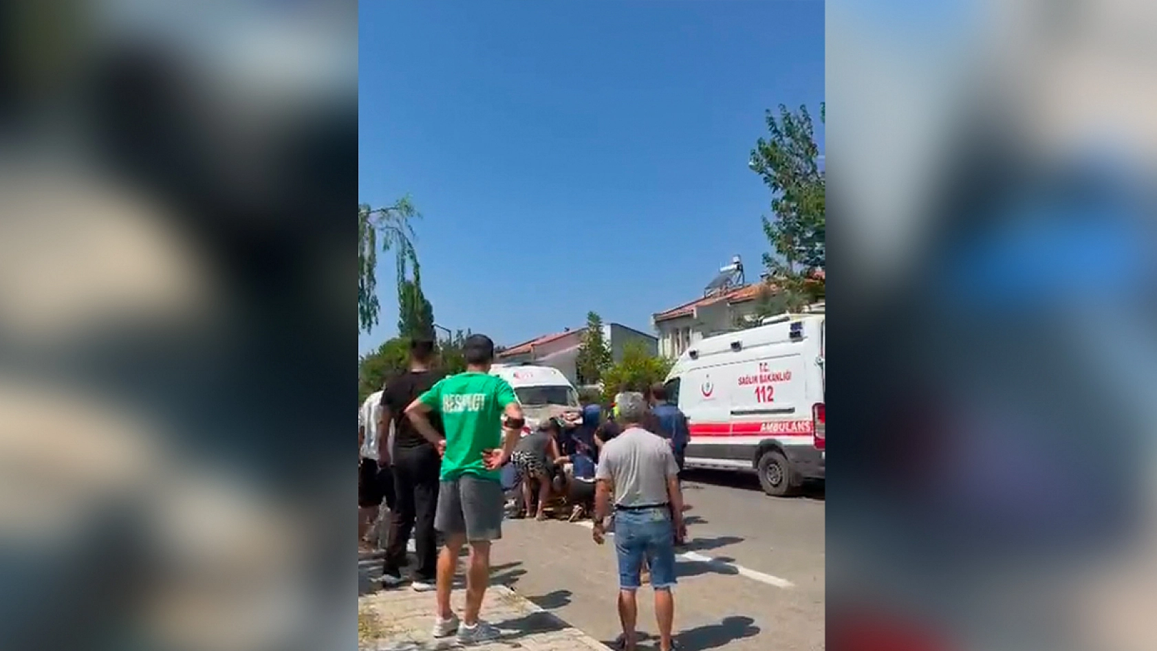 Park Halindeki Otomobile Çarpan Motosikletteki 2 Kişi Hayatını Kaybetti