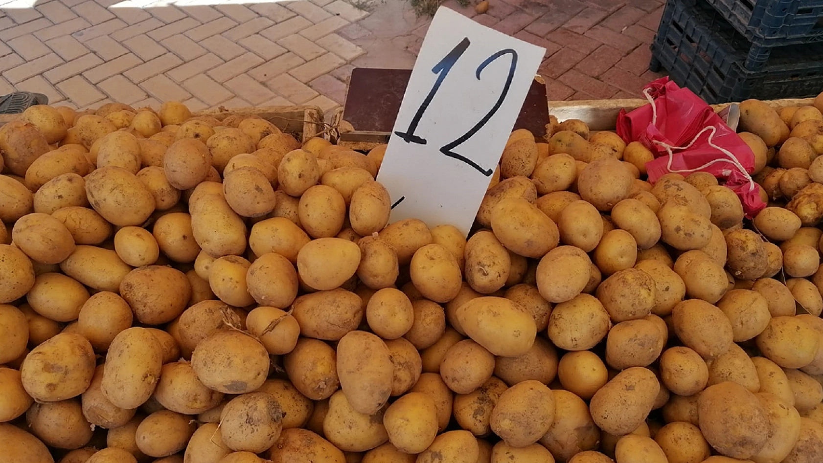 Elazığ'da son durum: Pazar mı Market mi?