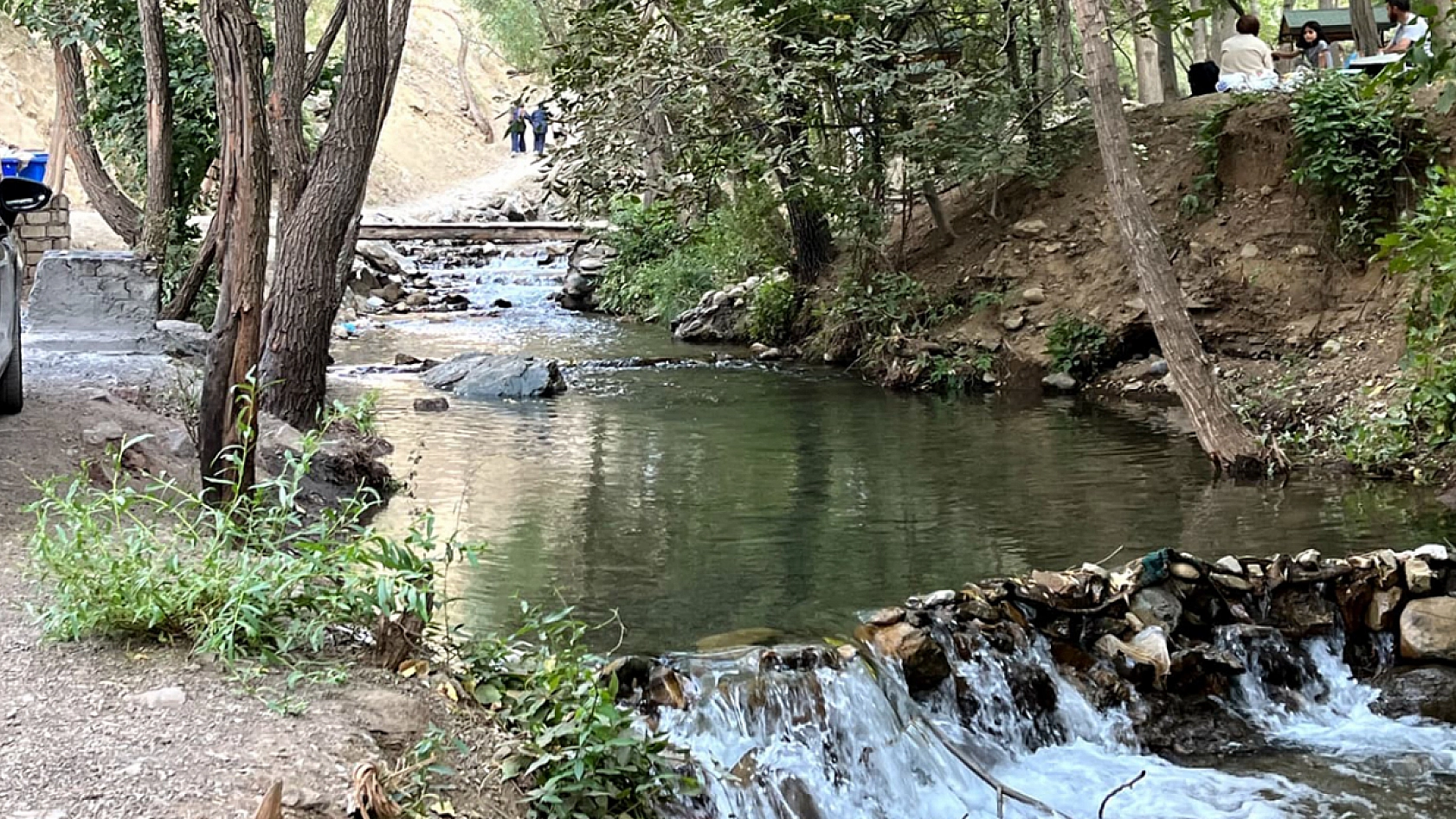 Elazığ'da bu dere güzelliği ile dikkat çekiyor