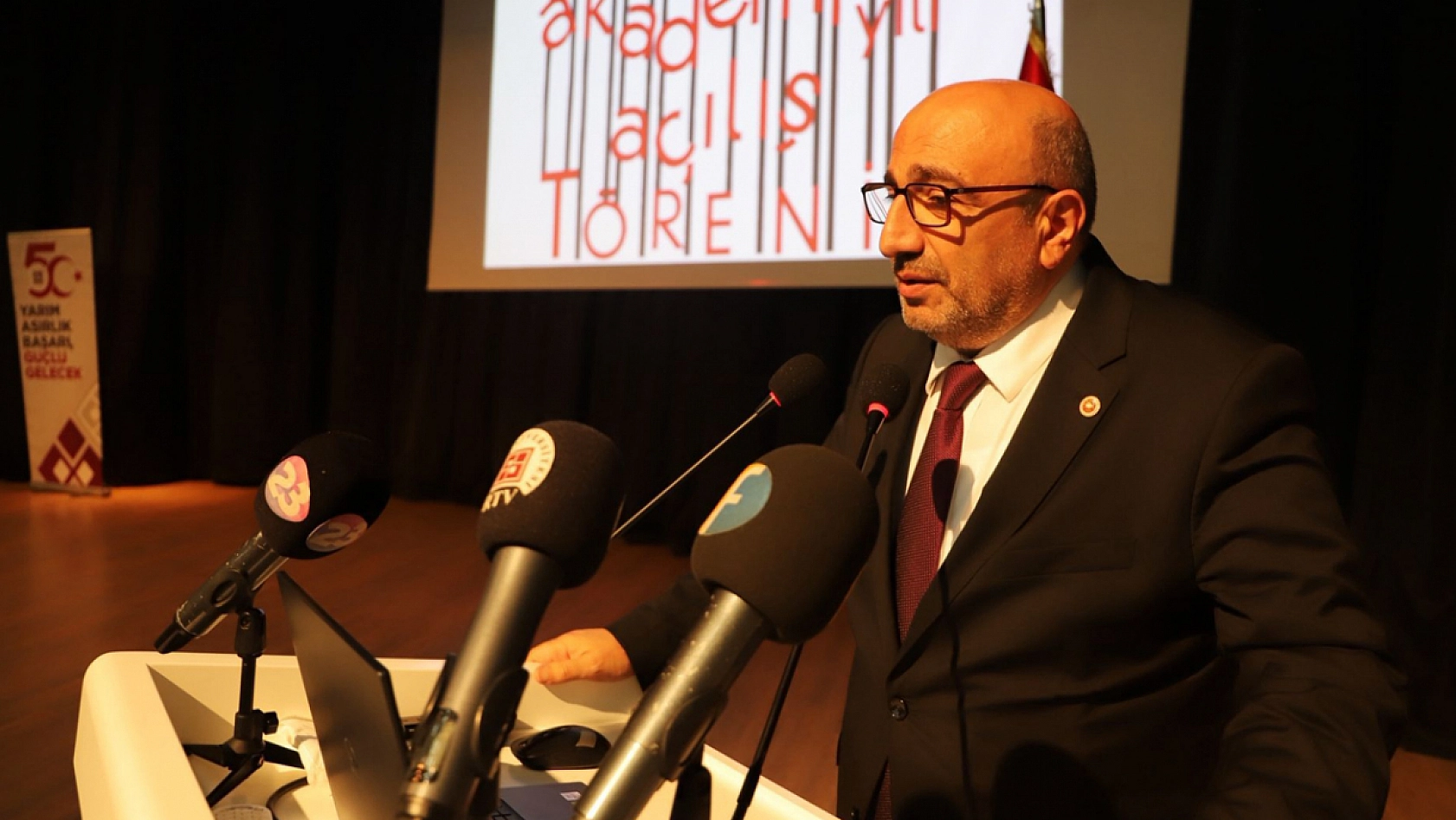 Fırat Üniversitesi 2025-2026 akademik yılı açılış töreni yapıldı