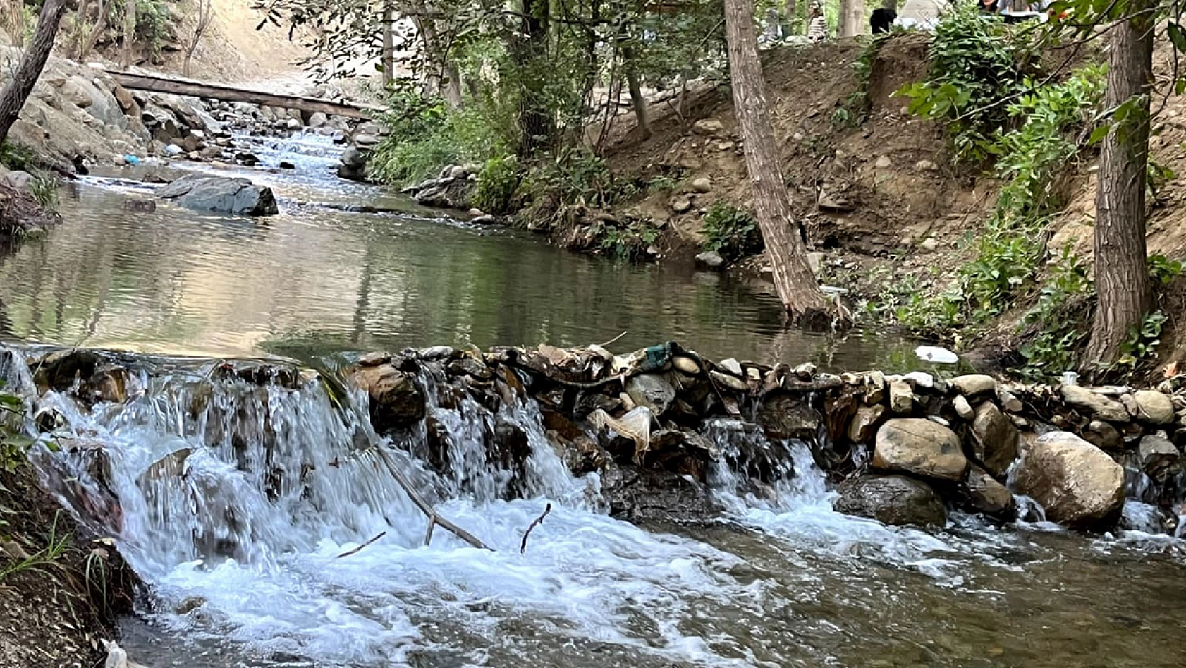Elazığ'da bu dere güzelliği ile dikkat çekiyor
