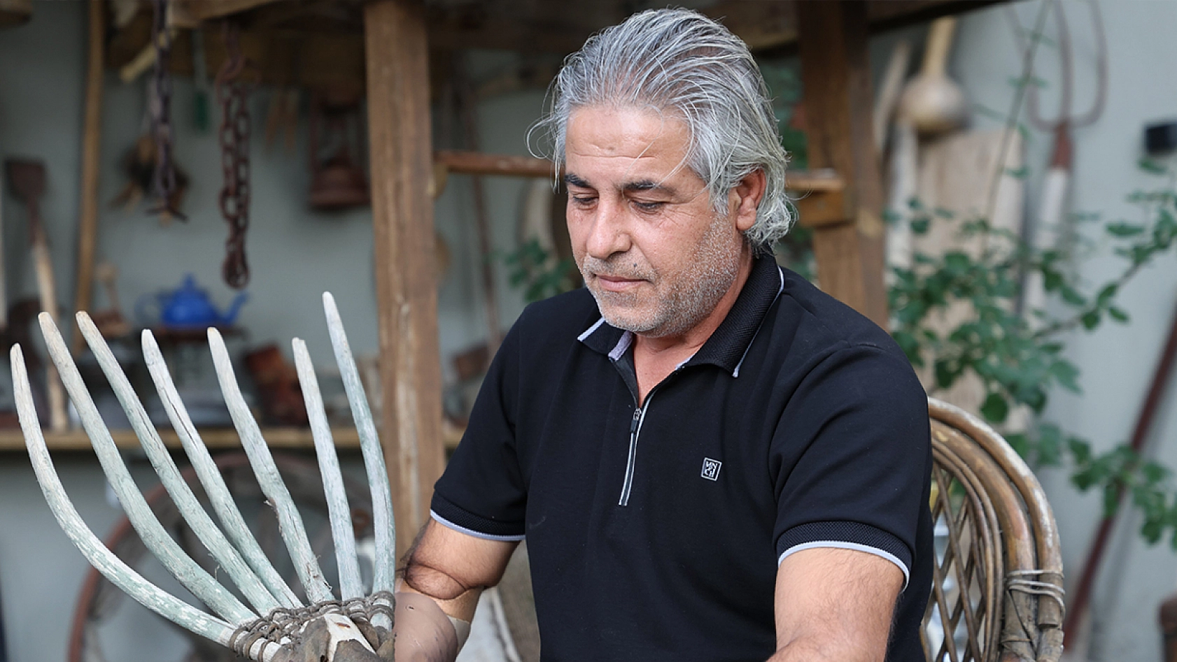 Elazığ'da bir evin bahçesi 200 yıllık tarihi saklıyor